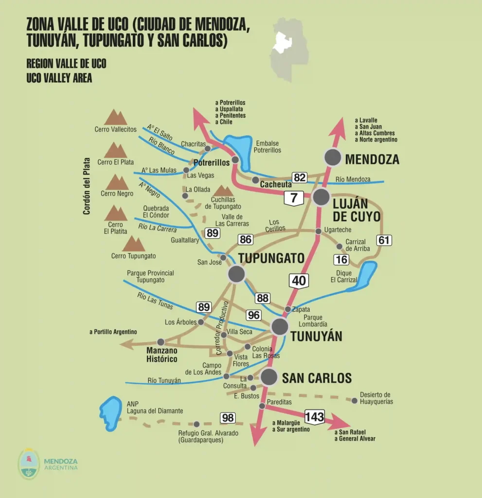 Vista de la Ruta 40 en el Valle de Uco, Mendoza.