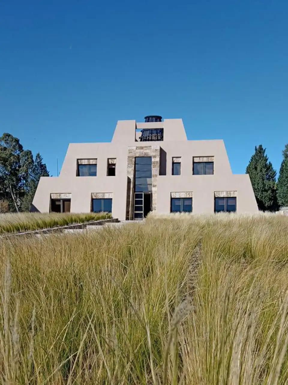 Bodega Catena Zapata en el Valle de Uco, Tupungato: experiencia de enoturismo