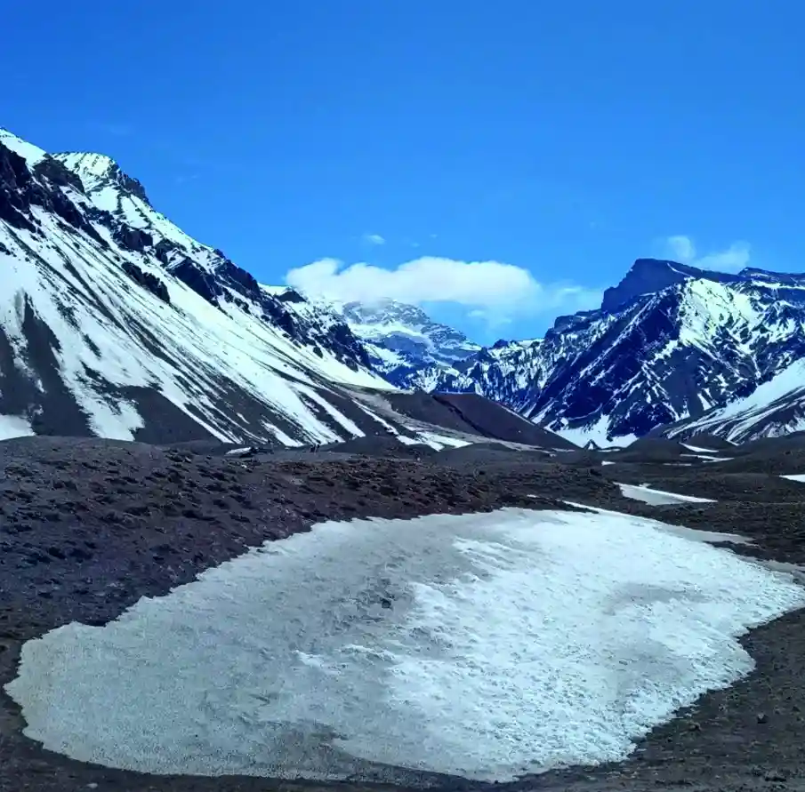 Paisaje montañoso de Tupungato desde un tour privado